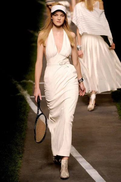 Look 9